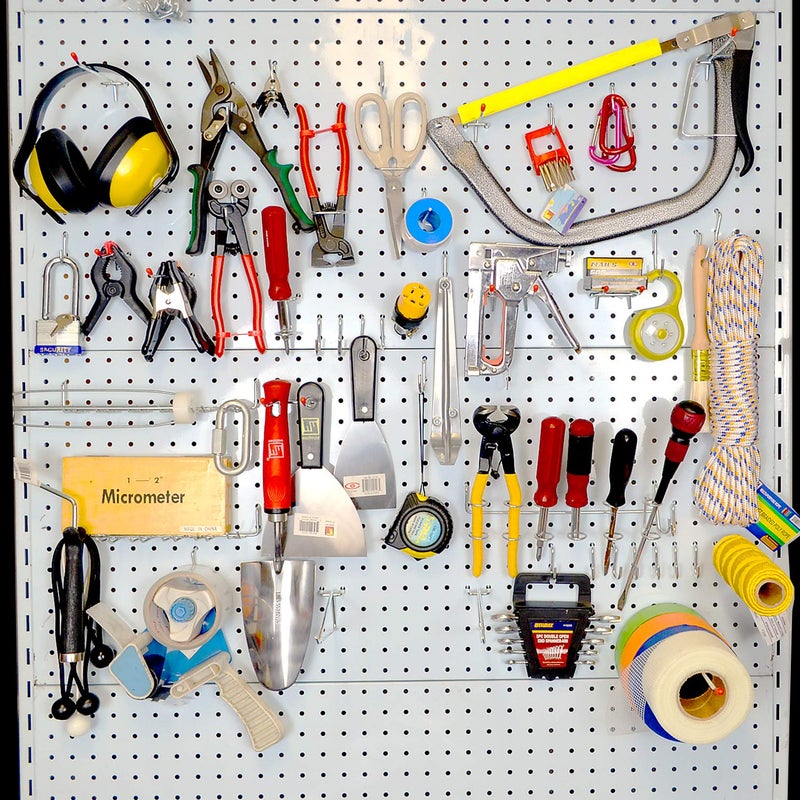 Wellmax 188-Piece Pegboard Hooks & Accessories â€“ Heavy Duty Peg Board Organizer for Garage, Workshop, Kitchen & Crafts | Fits 1/4 & 1/8 Inch Peg Holes â€“ Pegboard Storage Kit - Image 3